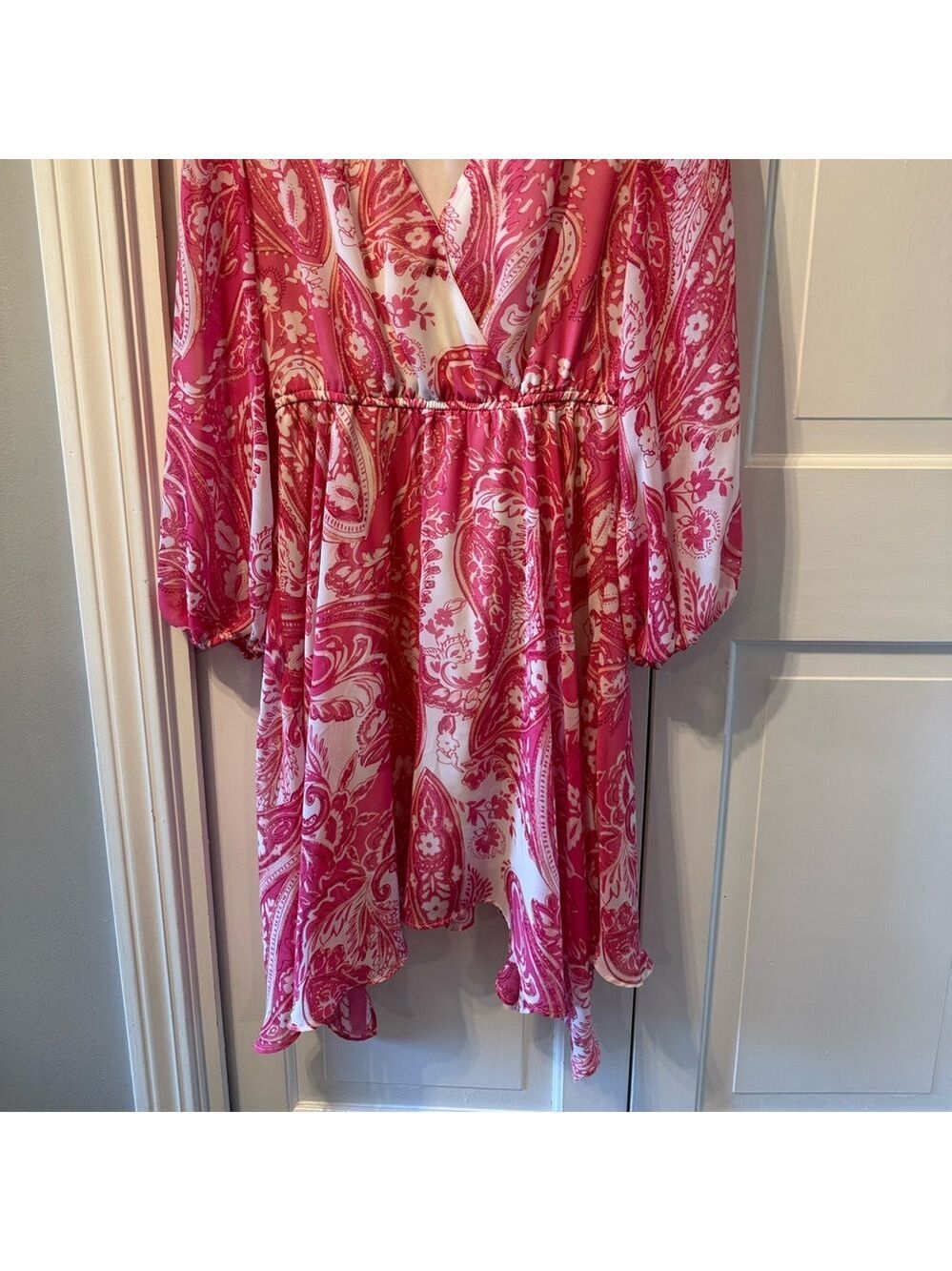 Taylor Pink and White Dress - Picture 6 of 6